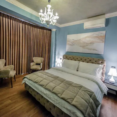Hotel Vila Tirana ホテル ティラナ