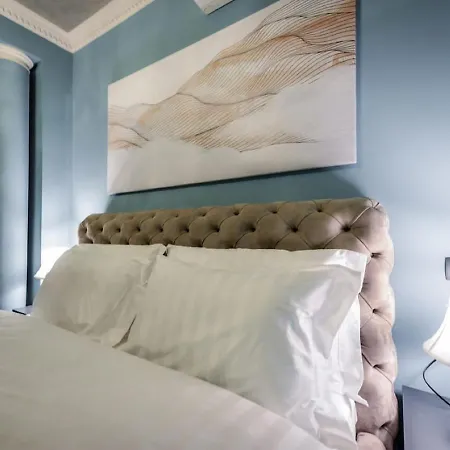Hotel Vila Tirana ホテル ティラナ