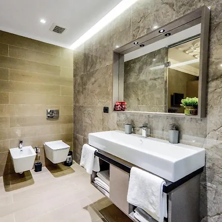 Hotel Vila Tirana 3* ティラナ