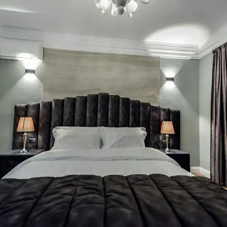 Hotel Vila Tirana فندق 3*