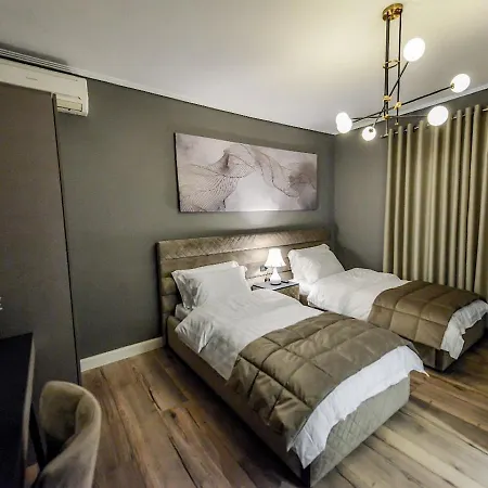 Hotel Vila Tirana Отель