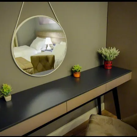 Hotel Vila Tirana فندق 3*