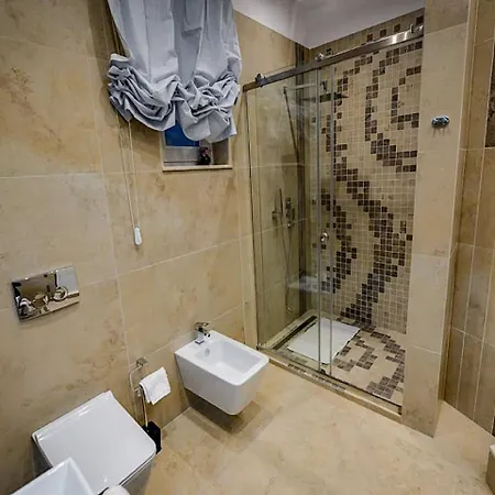 Отель Hotel Vila Tirana 3*