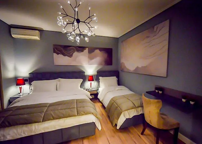 Hotel Vila Tirana 호텔 티라나